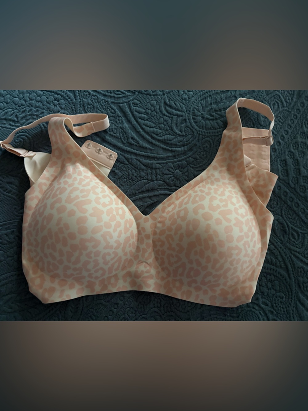 Seamless Pink Leopard Print Comfort Bra